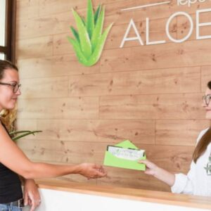 Darilni bon v denarni vrednosti Lepotni center Aloe Vera Ljubljana