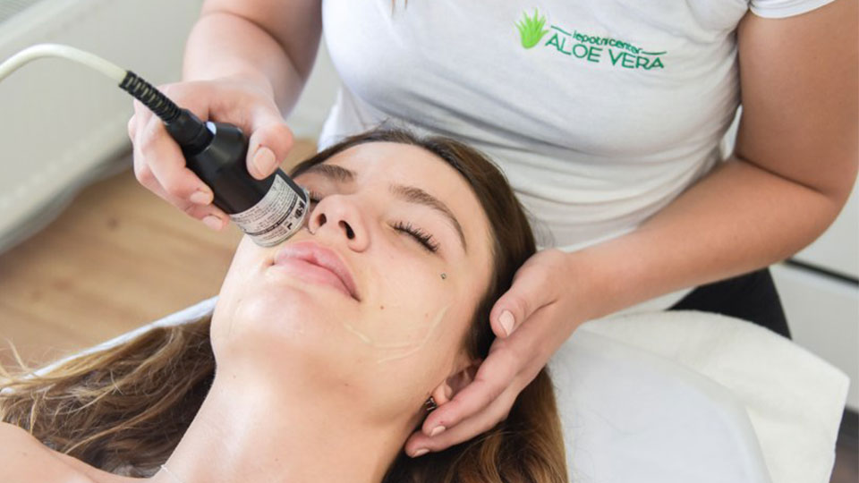 Anti-age nega obraza Ljubljana Lepotni center Aloe Vera